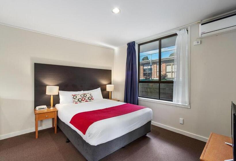 Knox International Hotel And Apartments