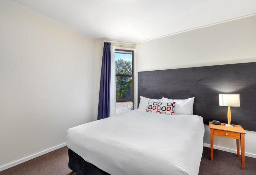 Knox International Hotel And Apartments