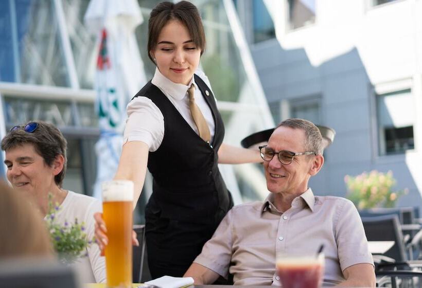 Kongresshotel Potsdam Am Templiner See