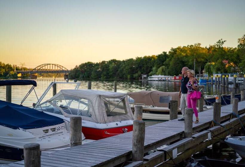 Kongresshotel Potsdam Am Templiner See