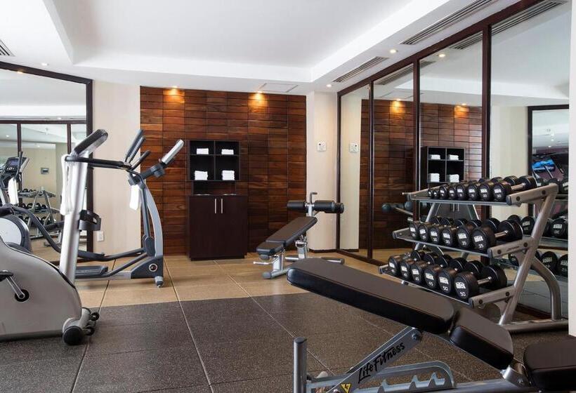 ホテル Krystal Urban Aeropuerto Ciudad De Mexico