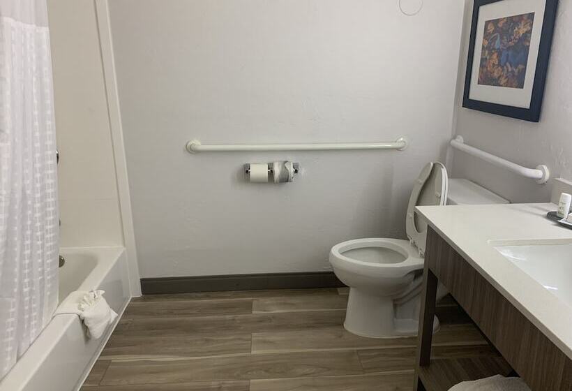 فندق La Quinta By Wyndham Okc North   Quail Springs