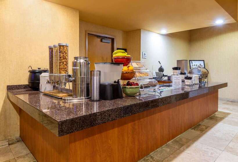 فندق La Quinta By Wyndham Vancouver