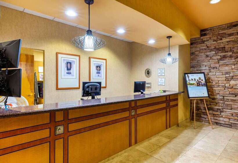 فندق La Quinta By Wyndham Vancouver