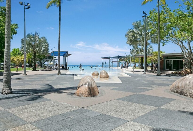 ホテル Mantra Esplanade