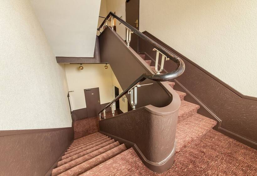 فندق Maxim Düsseldorf City