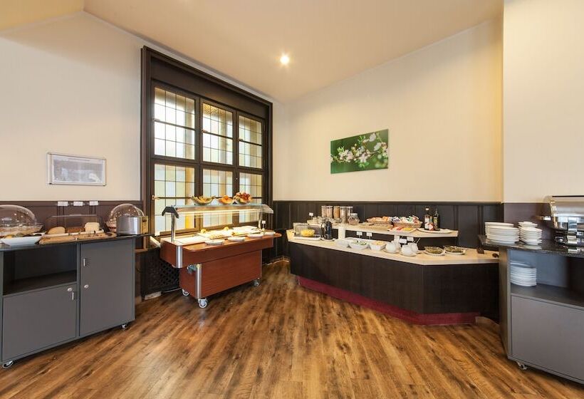 فندق Maxim Düsseldorf City