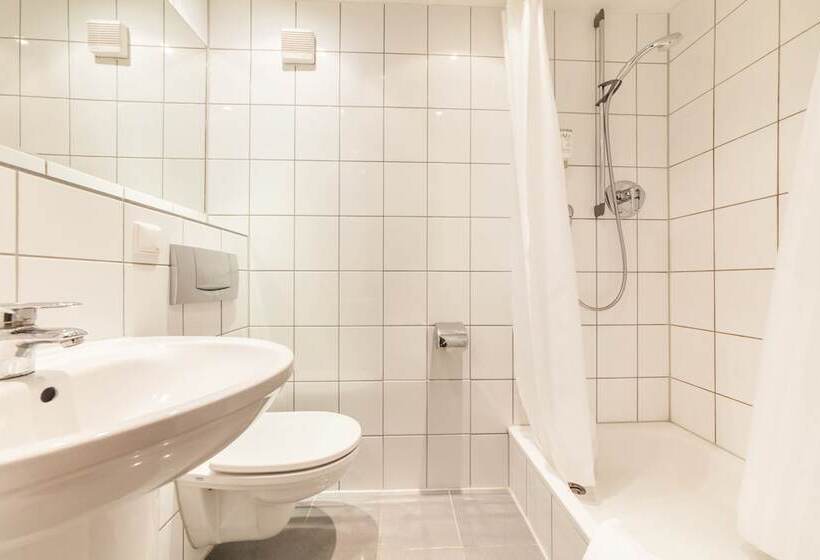 فندق Maxim Düsseldorf City