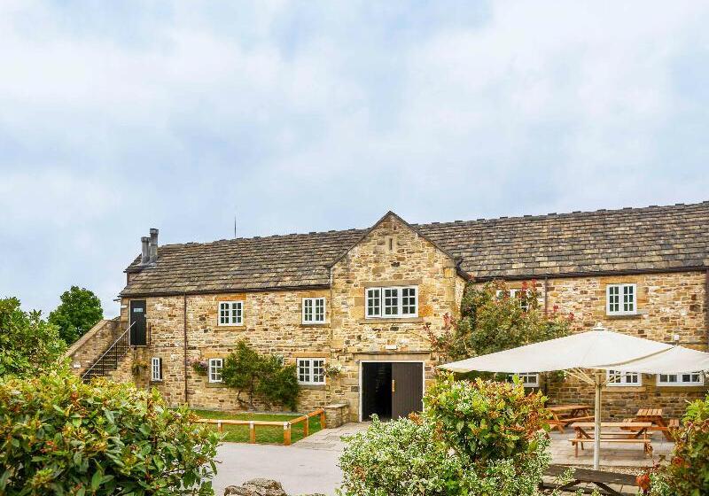 בית מלון כפרי Mercure Barnsley Tankersley Manor