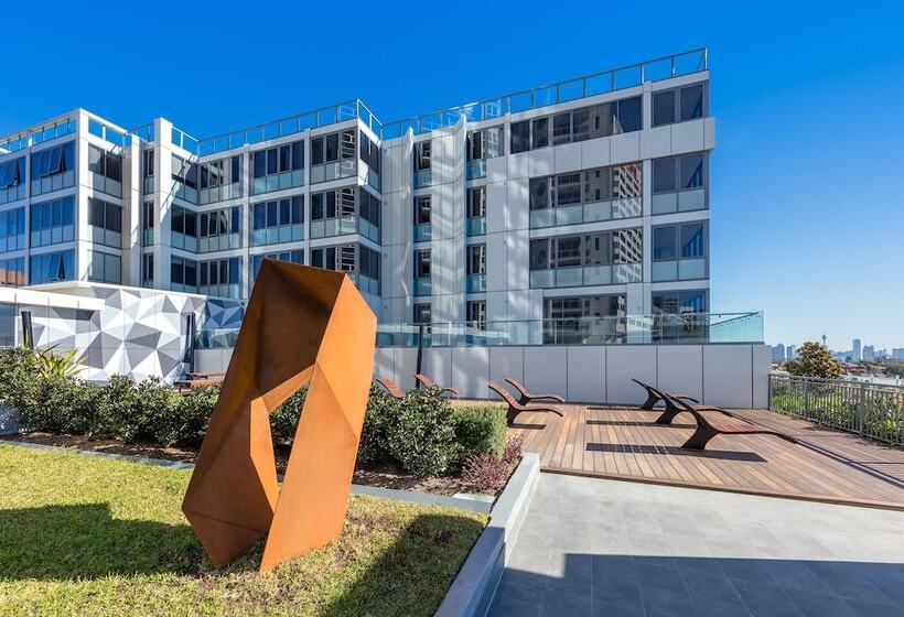 هتل Meriton Suites Bondi Junction