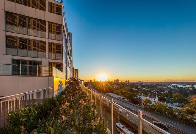 هتل Meriton Suites Bondi Junction