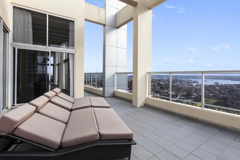 هتل Meriton Suites Bondi Junction