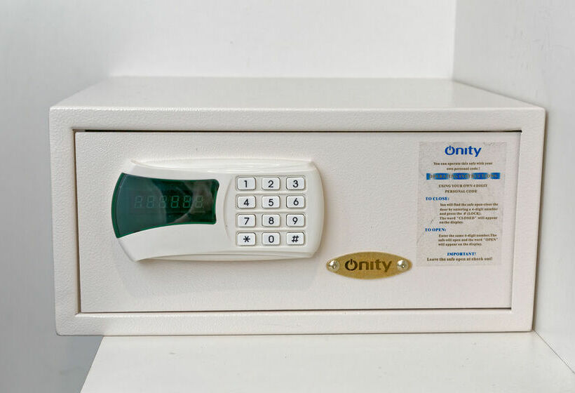 فندق Metro On Pitt