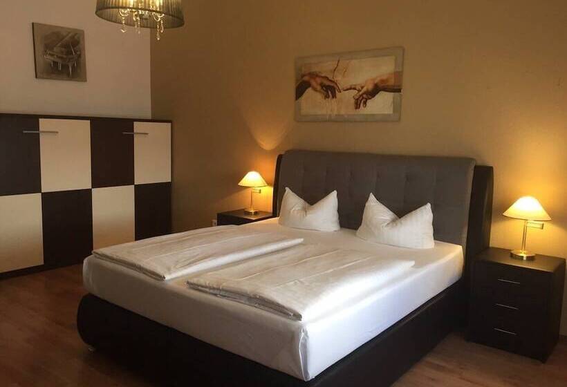 Отель Monte Cristo