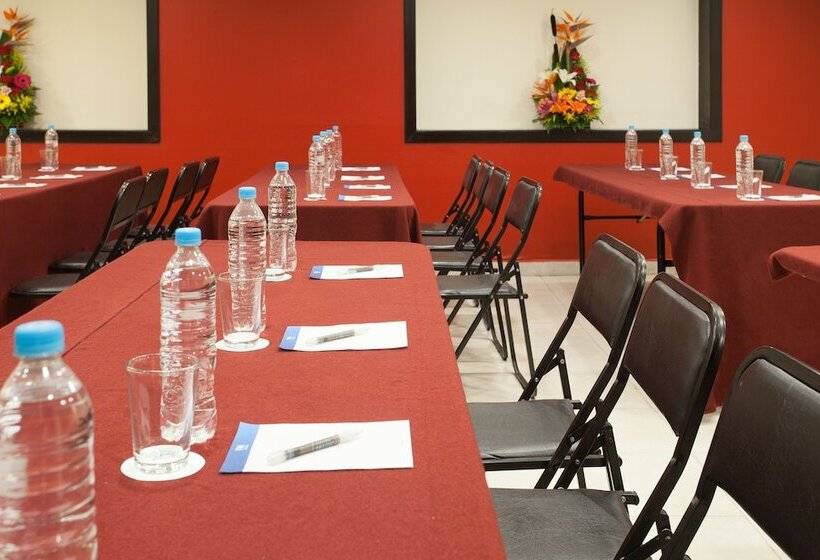 בית מלון כפרי NH Coatzacoalcos