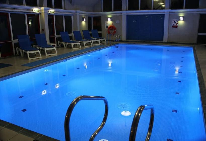 فندق Pendley Manor