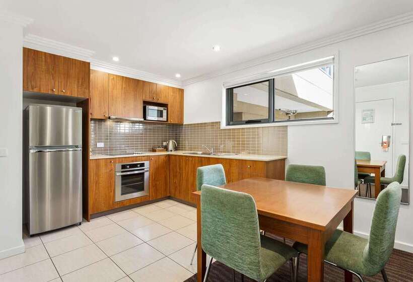 هتل Quality  Bayside Geelong