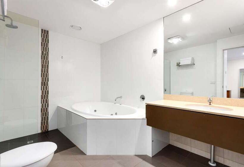 هتل Quality  Bayside Geelong