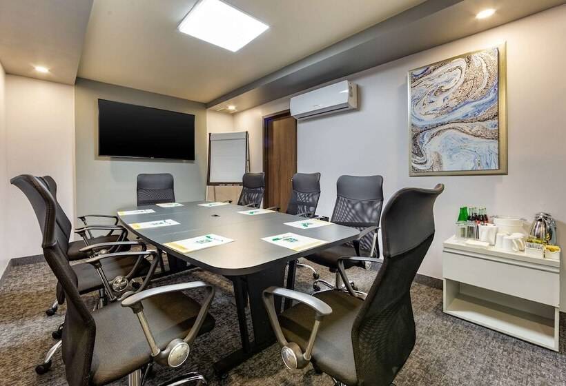 هتل Quality Inn Chihuahua San Francisco