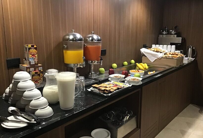 هتل Quality Inn Chihuahua San Francisco