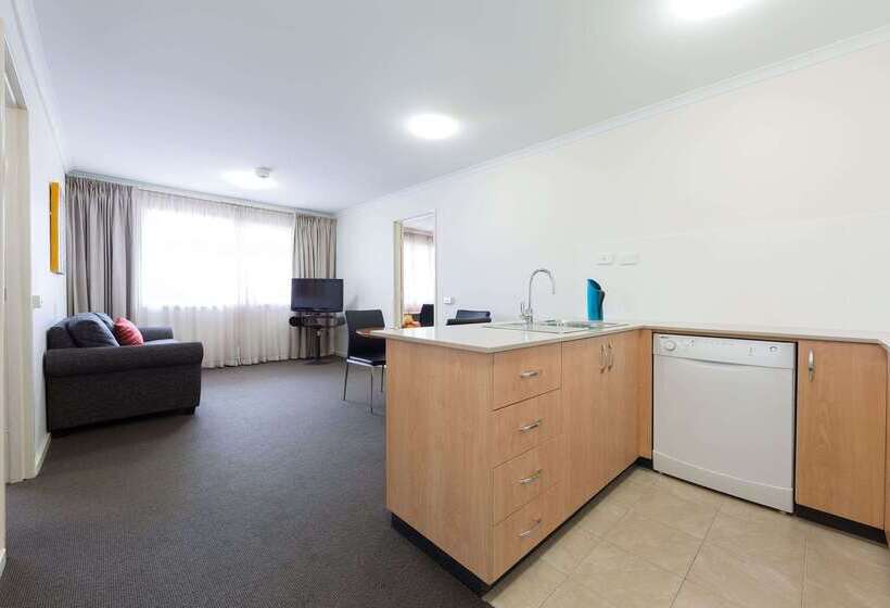 فندق Ramada Encore Belconnen