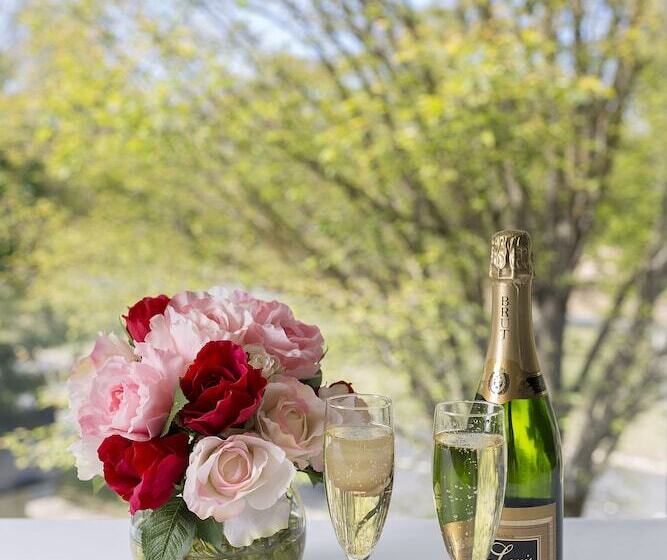 فندق Ramada Encore Belconnen