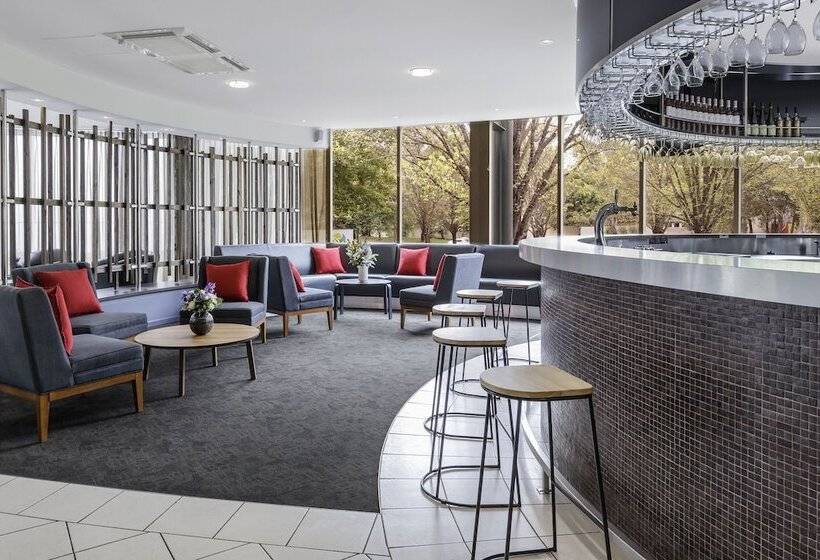 فندق Ramada Encore Belconnen