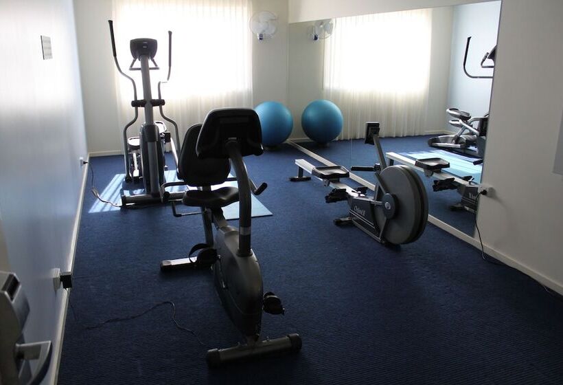 فندق Ramada Encore Belconnen