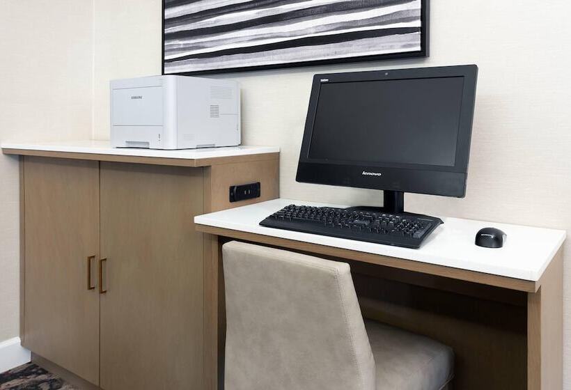 酒店 Residence Inn Mobile