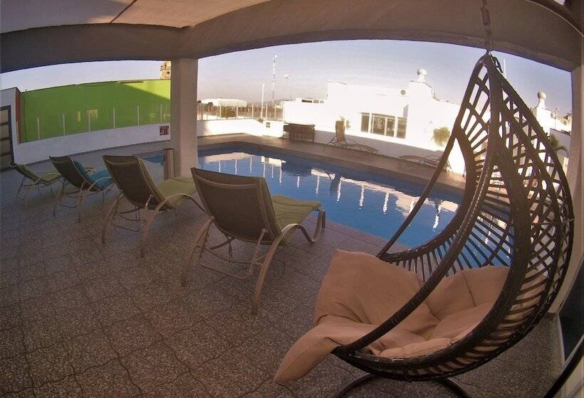 Отель Roma Guadalajara In Downtown