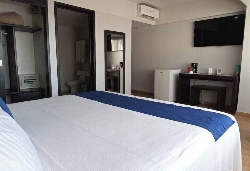 Отель Roma Guadalajara In Downtown