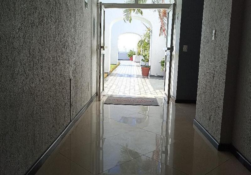 Отель Roma Guadalajara In Downtown