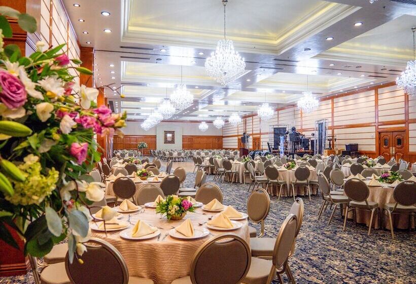 فندق Royal Garden Reynosa