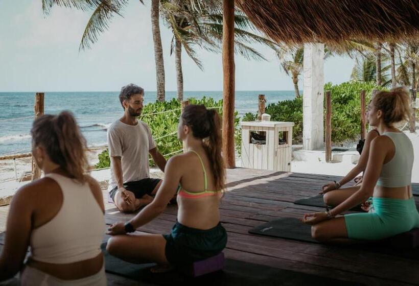 فندق Selina Tulum