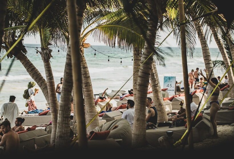 فندق Selina Tulum