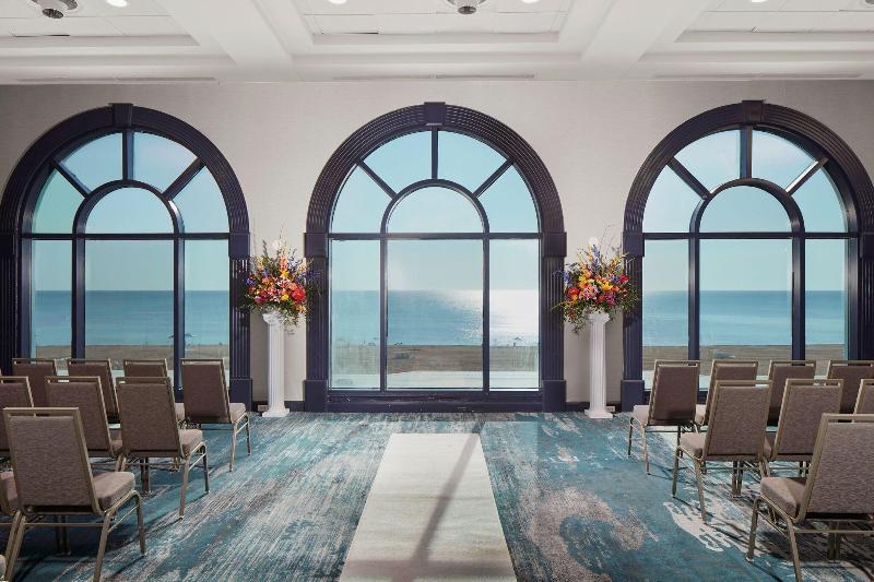 فندق Sheraton Oceanfront