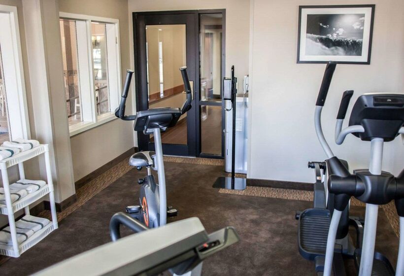 Garner Hotel Topeka West, An Ihg