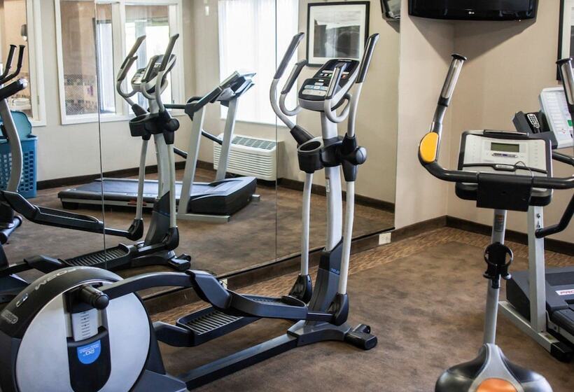 Garner Hotel Topeka West, An Ihg