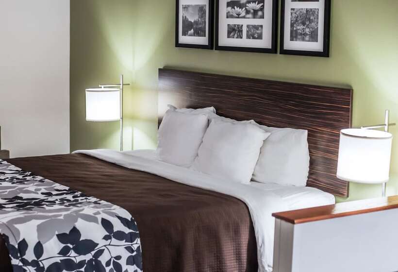 Garner Hotel Topeka West, An Ihg