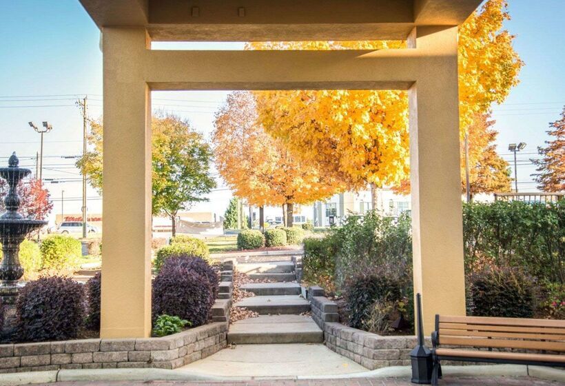 Отель Sleep Inn University Place