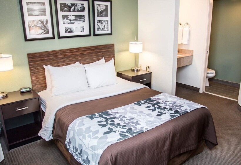 Отель Sleep Inn University Place