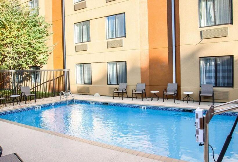 Отель Sleep Inn University Place