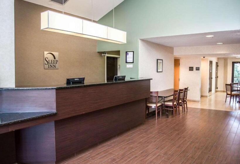 Отель Sleep Inn University Place