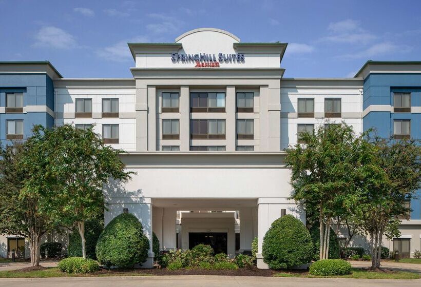 هتل Sonesta Select Nashville Airport Suites