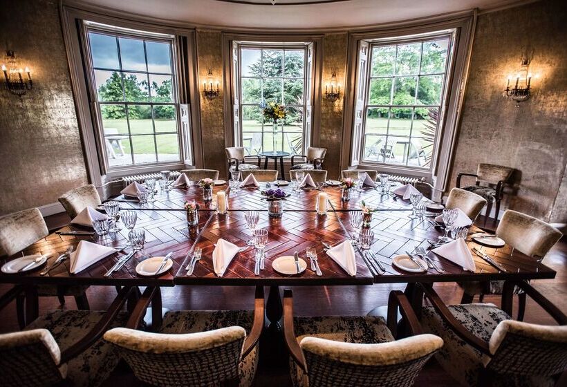 호텔 Stoke Place  Part Of The Cairn Collection