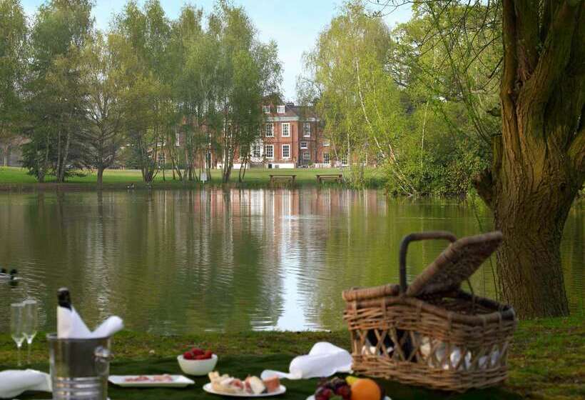 호텔 Stoke Place  Part Of The Cairn Collection