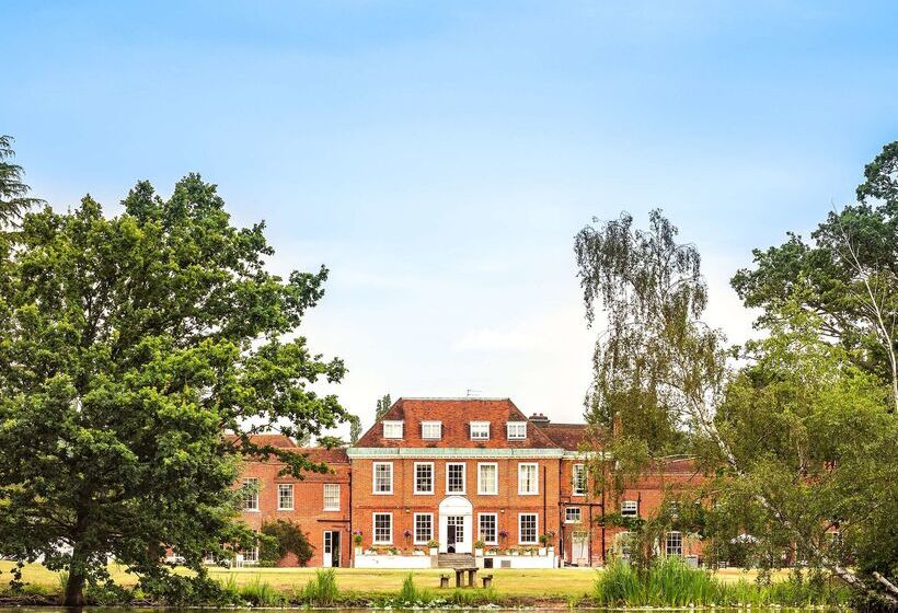 호텔 Stoke Place  Part Of The Cairn Collection