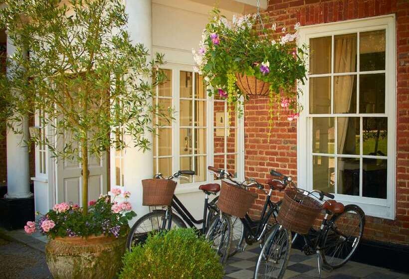 호텔 Stoke Place  Part Of The Cairn Collection