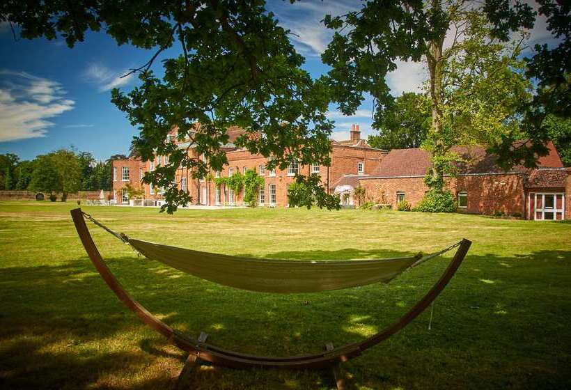 호텔 Stoke Place  Part Of The Cairn Collection