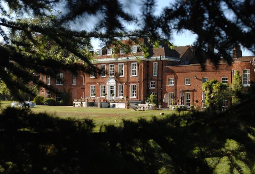 호텔 Stoke Place  Part Of The Cairn Collection